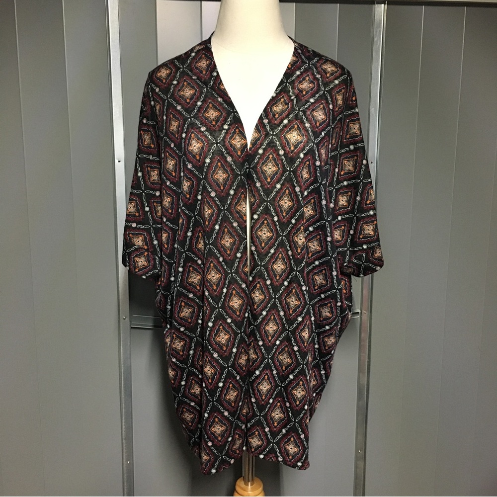 TORRID Black Geo Knit Open Drape Cardigan, Plus Size 2X - Picture 4 of 9